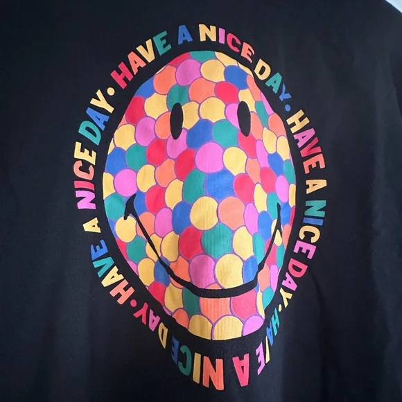 FARM Rio Smiley Cropped Tee - Picture 5 of 8